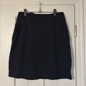 Apt. 9 short black skirt. Size Large.